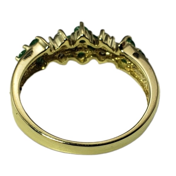 Vintage 14 Karat Yellow Gold Emerald and Diamond Ring Size 7 #15631 - Picture 6 of 8